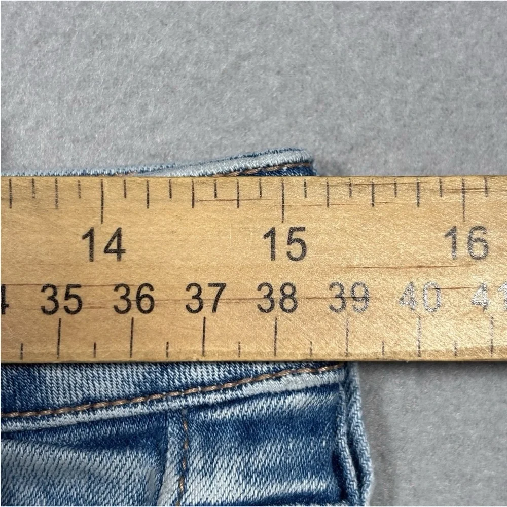 American Eagle Denim Super High-Rise Jegging Women 12 Light Blue Distressed - Picture 2 of 11